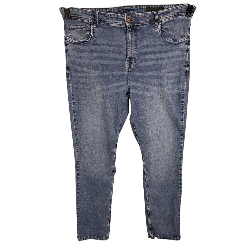 The Perfect Jean NYC Men's 42x32 Athletic Fit Medium Wash Distressed Jeans